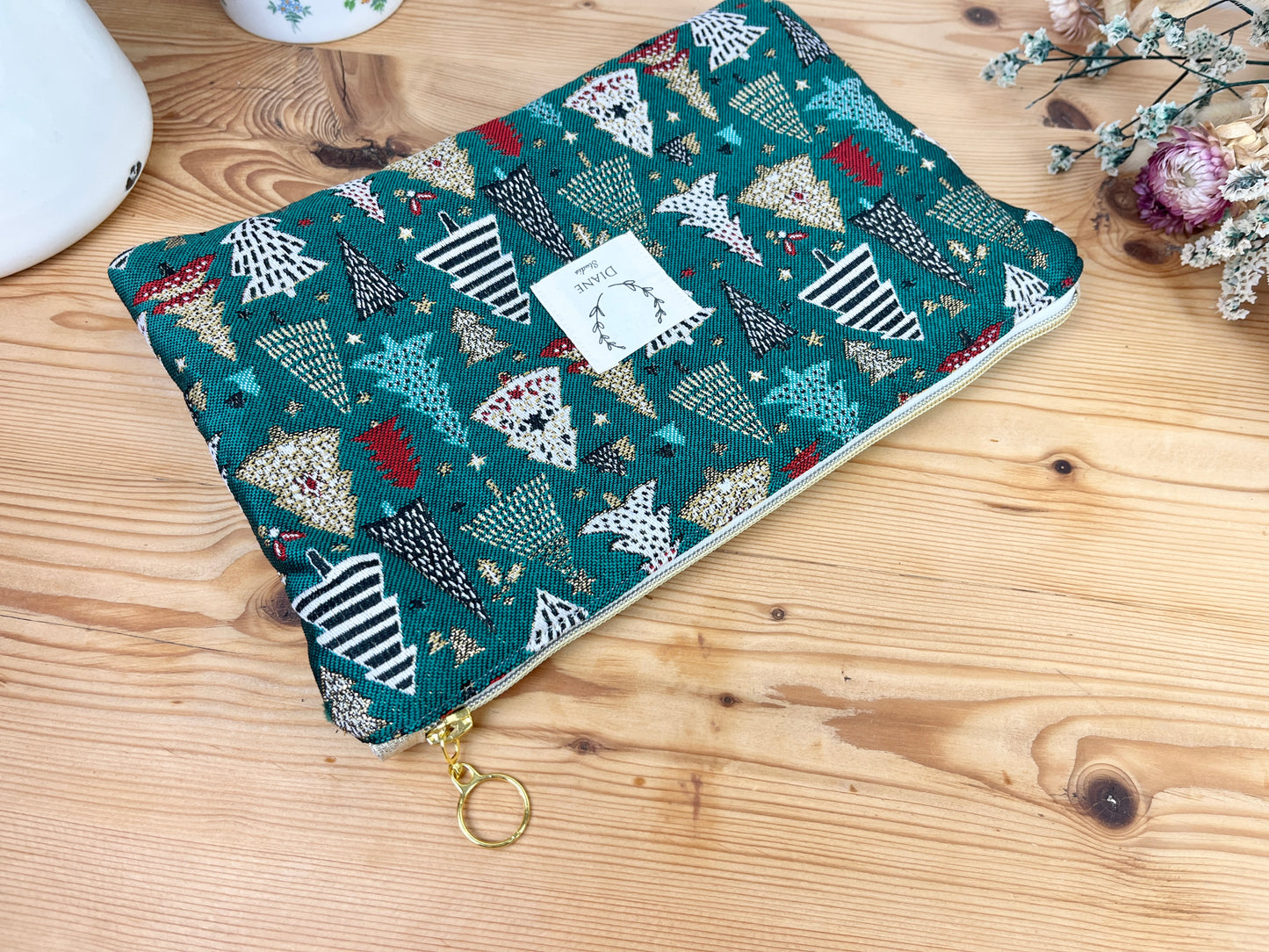 Babette the flat gold jacquard Christmas clutch