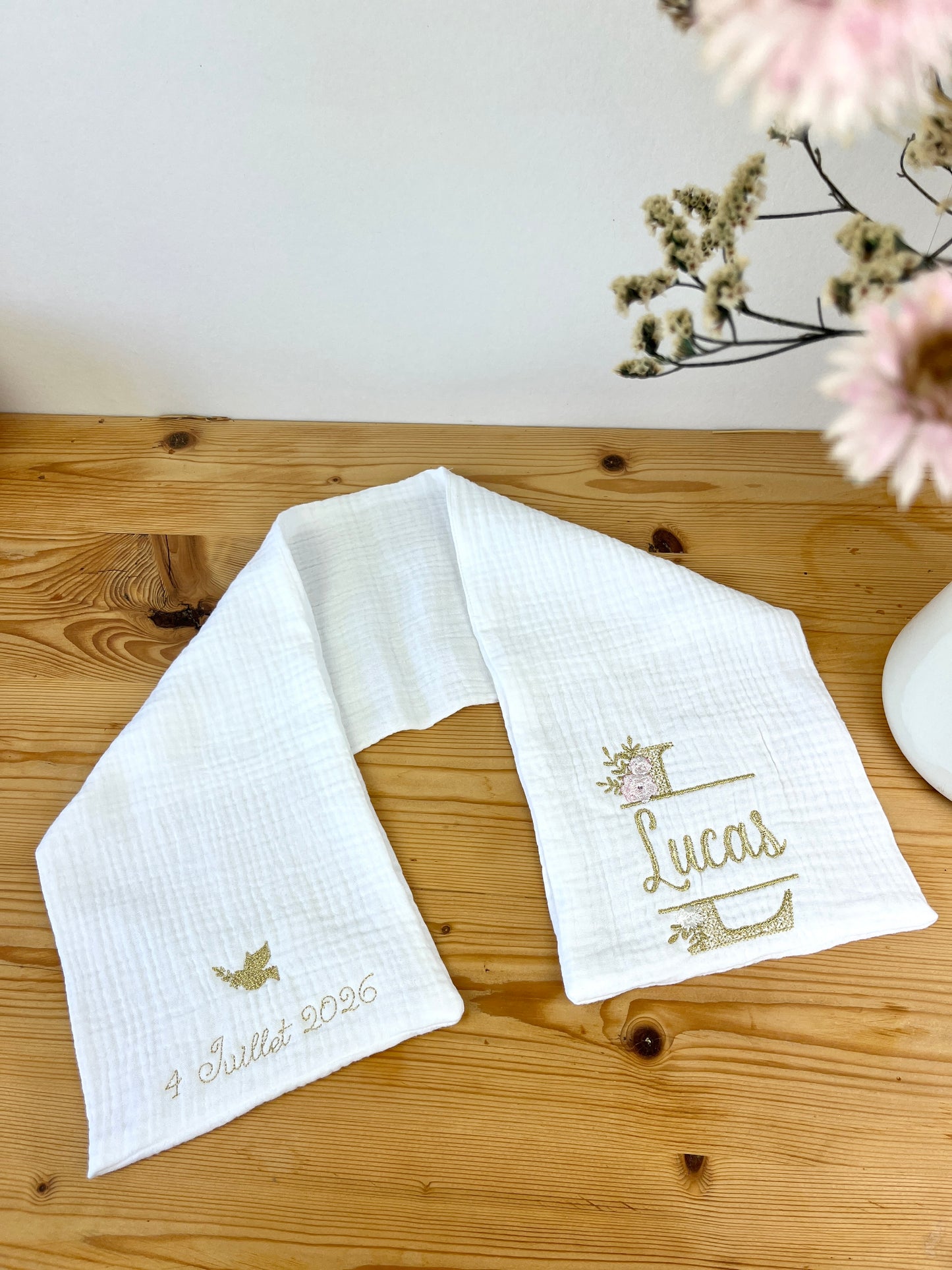The Erwan model christening scarf