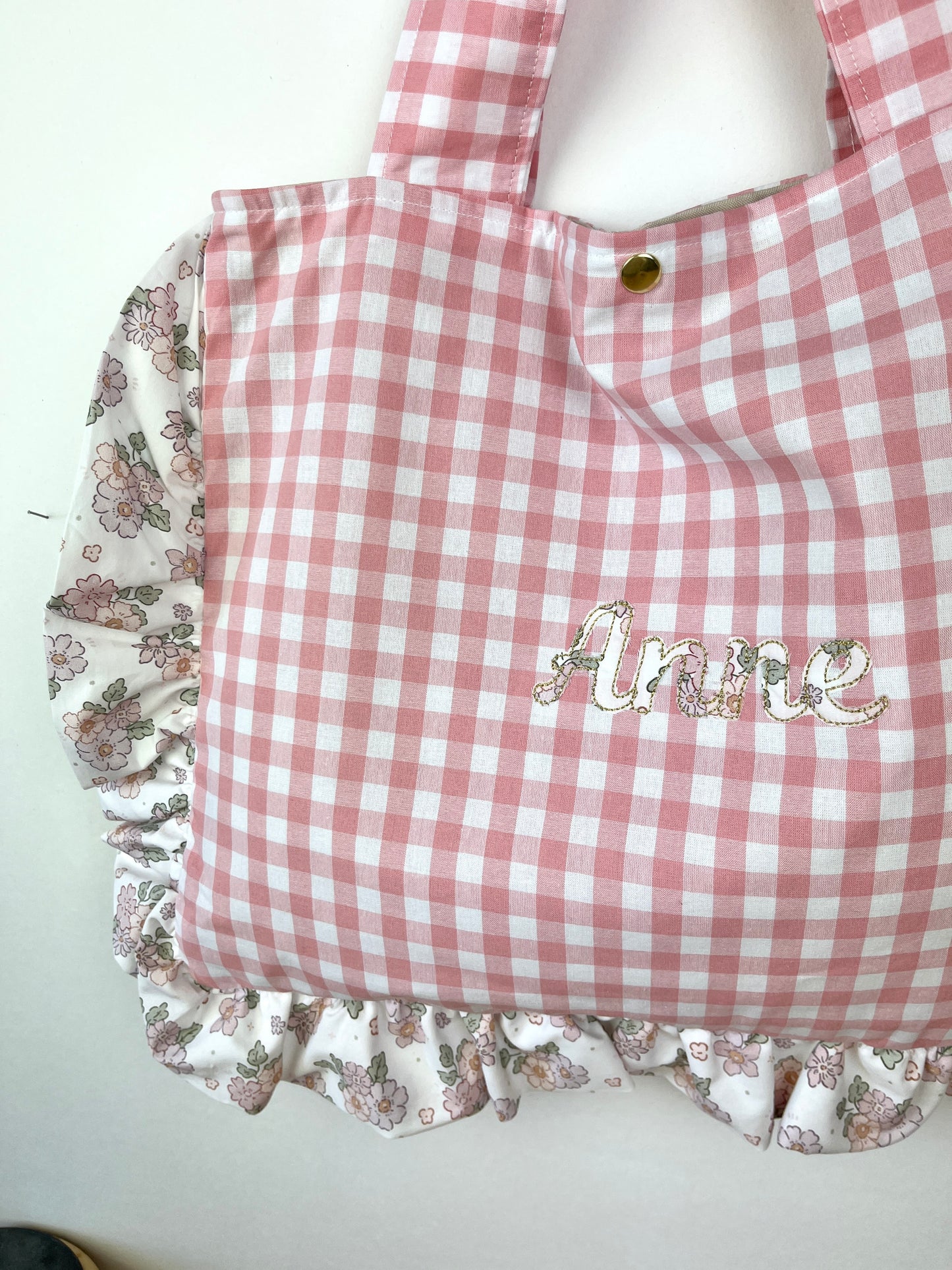 The small Margaret Annie tote bag in pink gingham