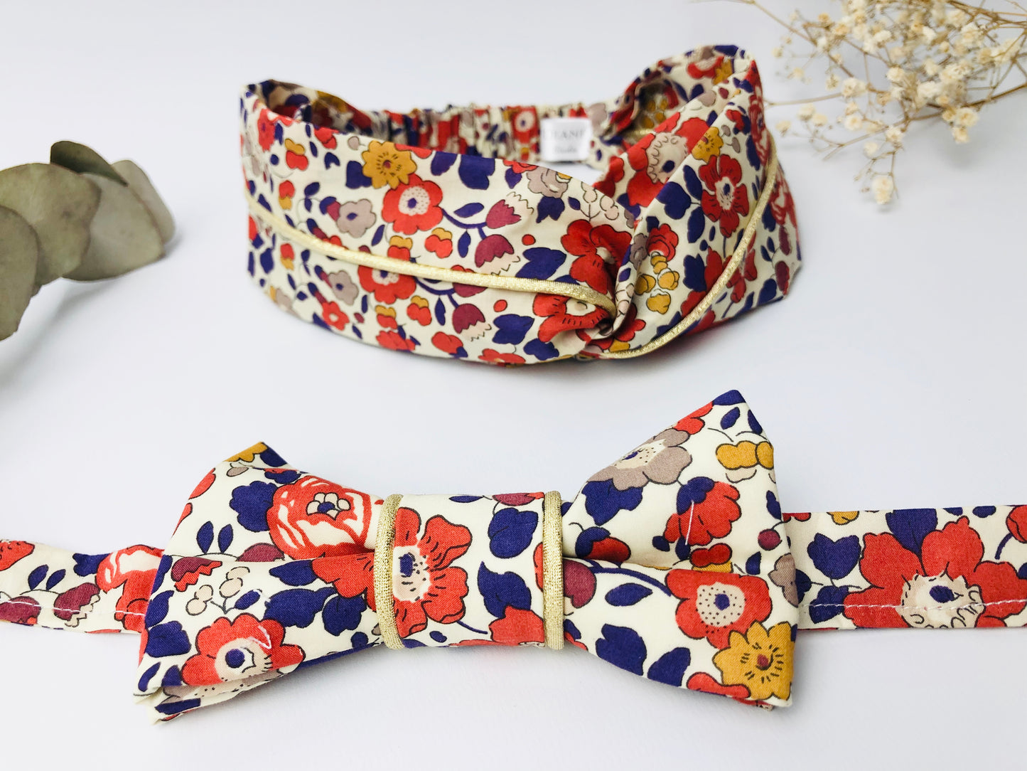 Set: gold bow tie and headband 