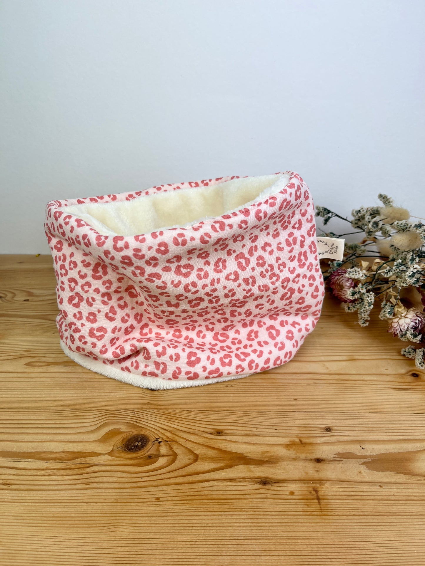 Pink leopard print gauze neck warmer