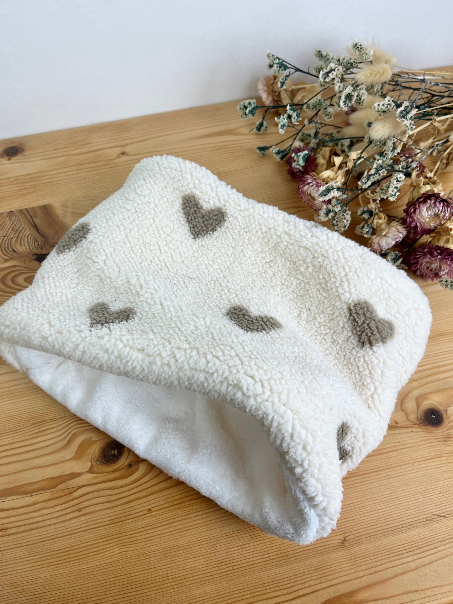 Baby sherpa neck warmer with caramel heart