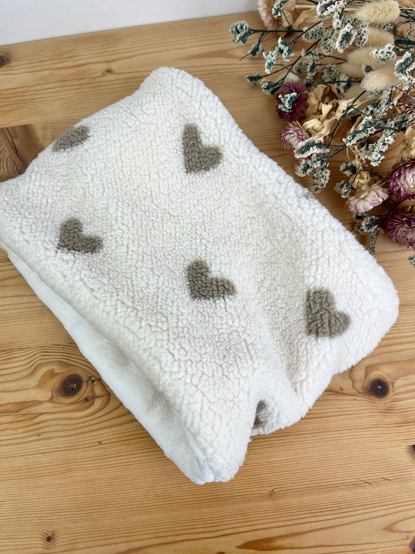 Baby sherpa neck warmer with caramel heart