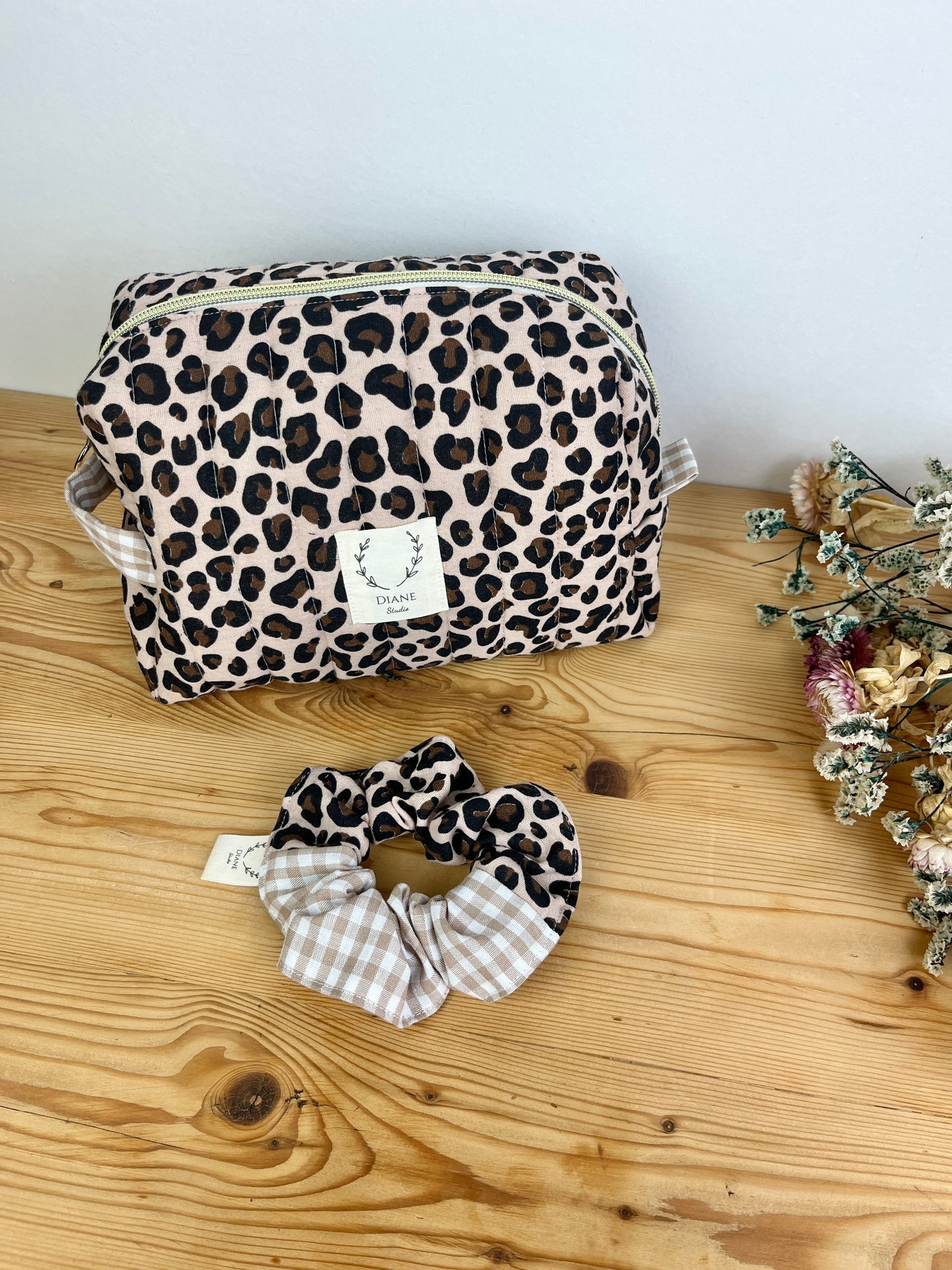 Set: toiletry bag and leopard print scrunchie 