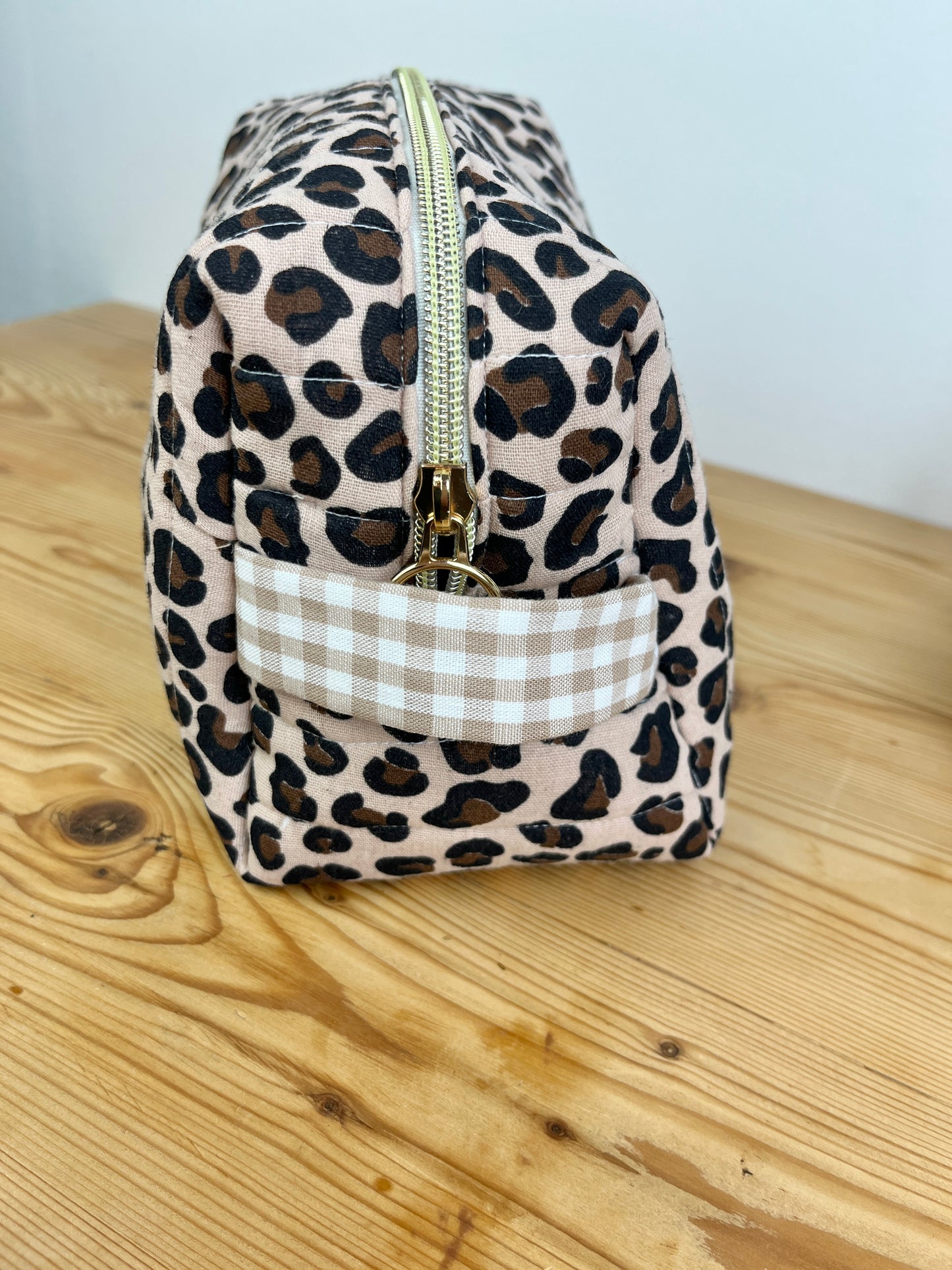 Set: toiletry bag and leopard print scrunchie 