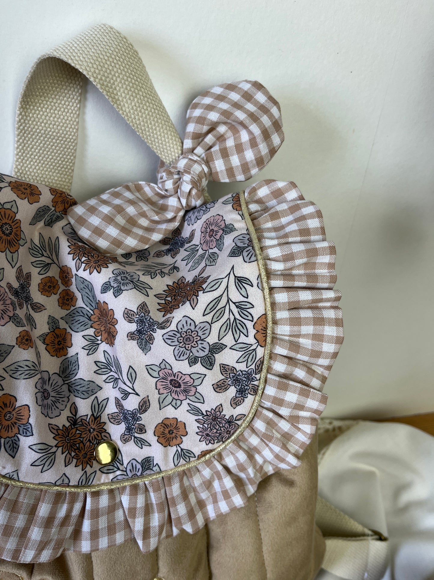 Le sac à dos Églantine velours, vichy et marion