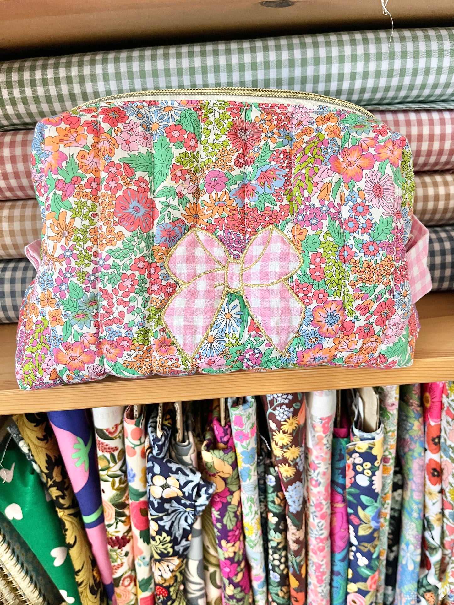 Colette la trousse de toilette matelassée et son noeud