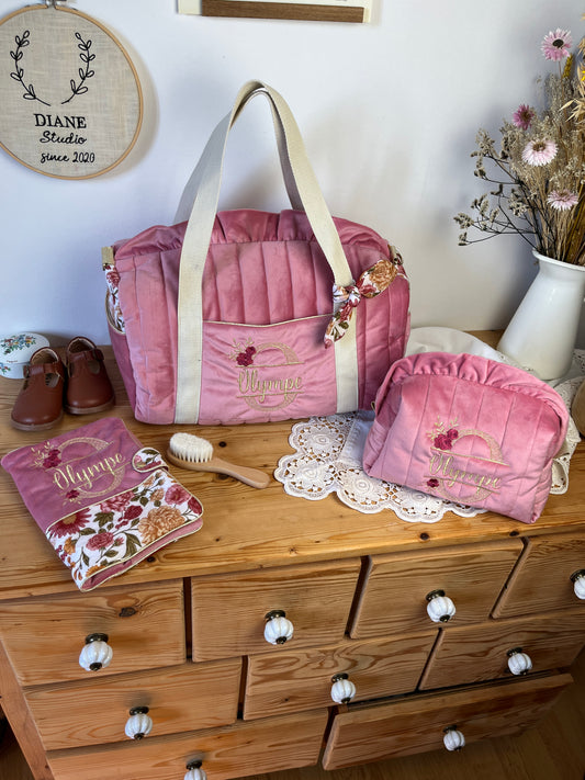 Ensemble: sac Louison, protège carnet et trousse Colette initiale dentelle personnalisable