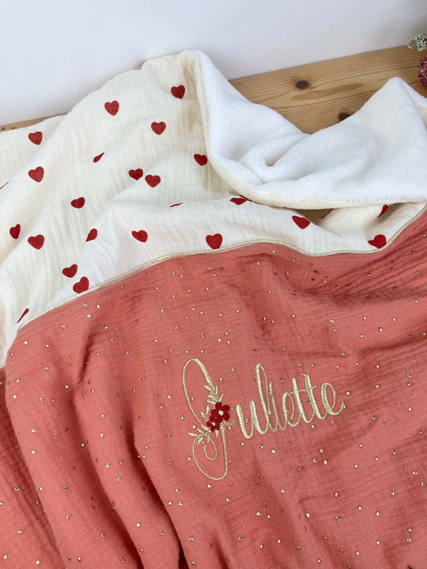 The cover with little hearts and marsala gauze