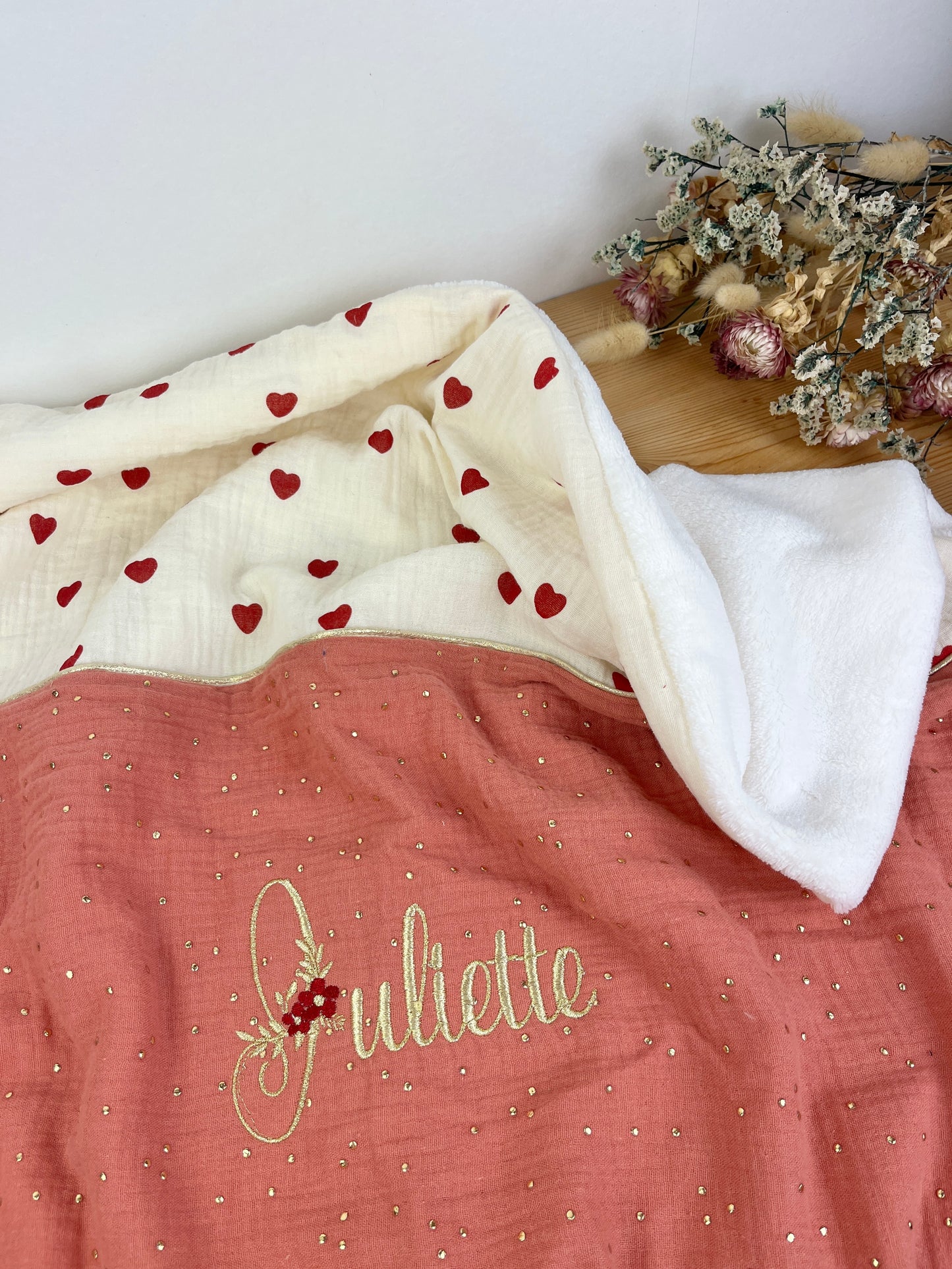 The cover with little hearts and marsala gauze