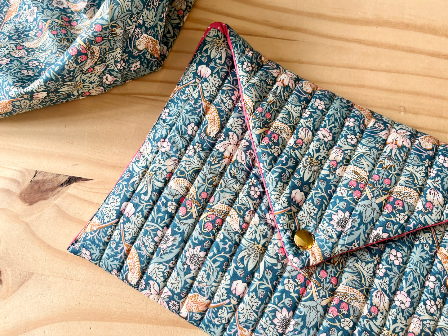 Charlotte, the 100% customizable envelope pouch