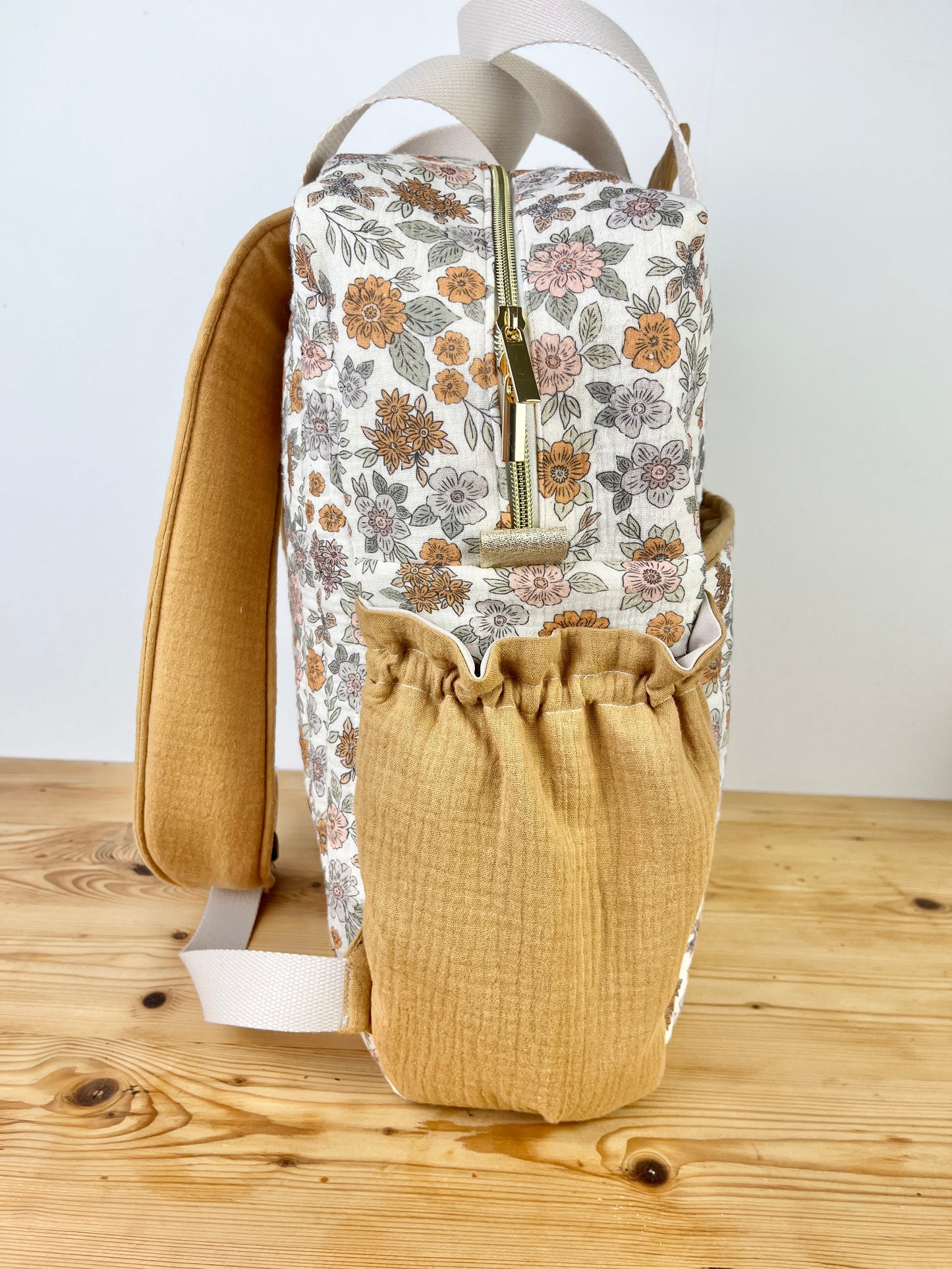 The Leo backpack for primary and secondary school