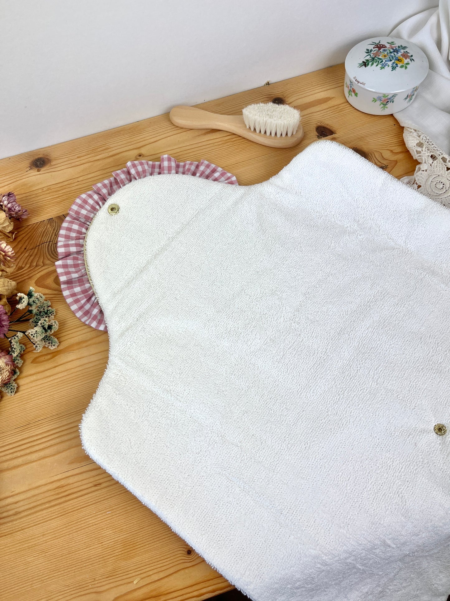 Le matelas à langer nomade toile de jouy et vichy rose