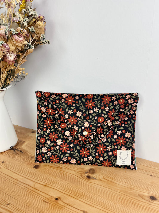 Charlotte clutch, size M, gold velvet
