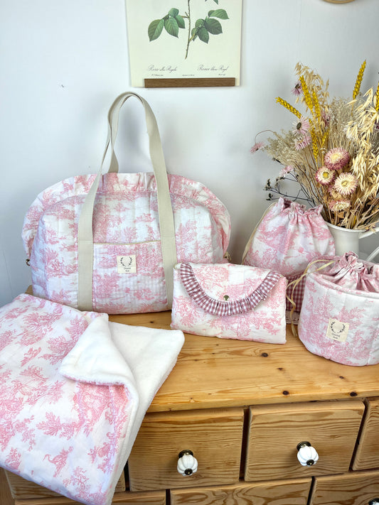 Ensemble Sac Chloé, panier pochon, pochon, couverture et matelas à langer personnalisable