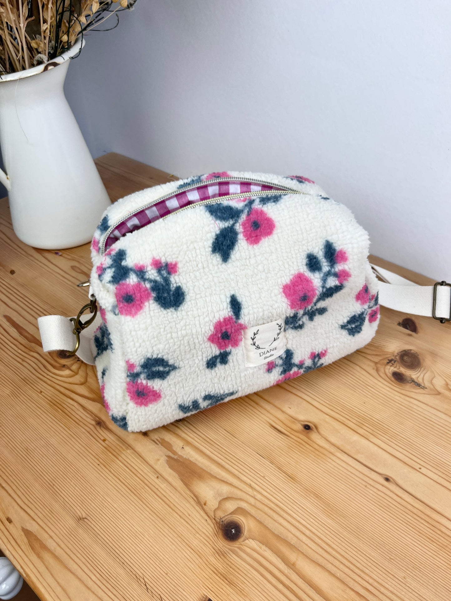 Colette fuchsia floral sherpa shoulder bag - in stock
