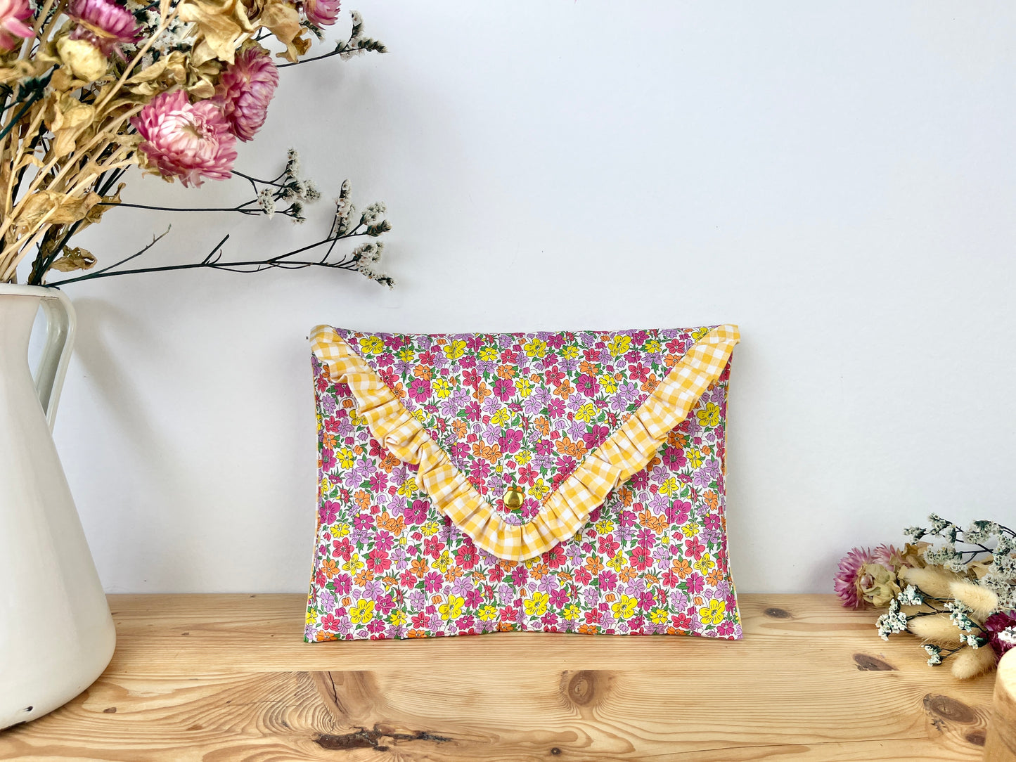 Charlotte, the 100% customizable envelope pouch
