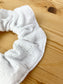 Chouchou broderie anglaise