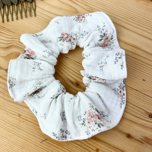 Romantic double gauze scrunchie