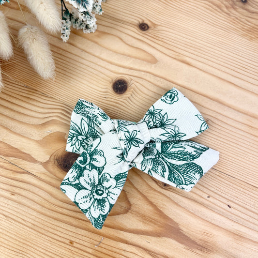 Toile de Jouy fir tree bow