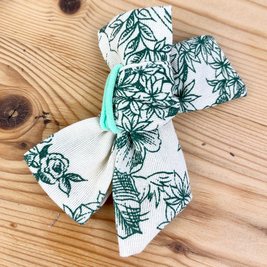 Toile de Jouy fir tree bow