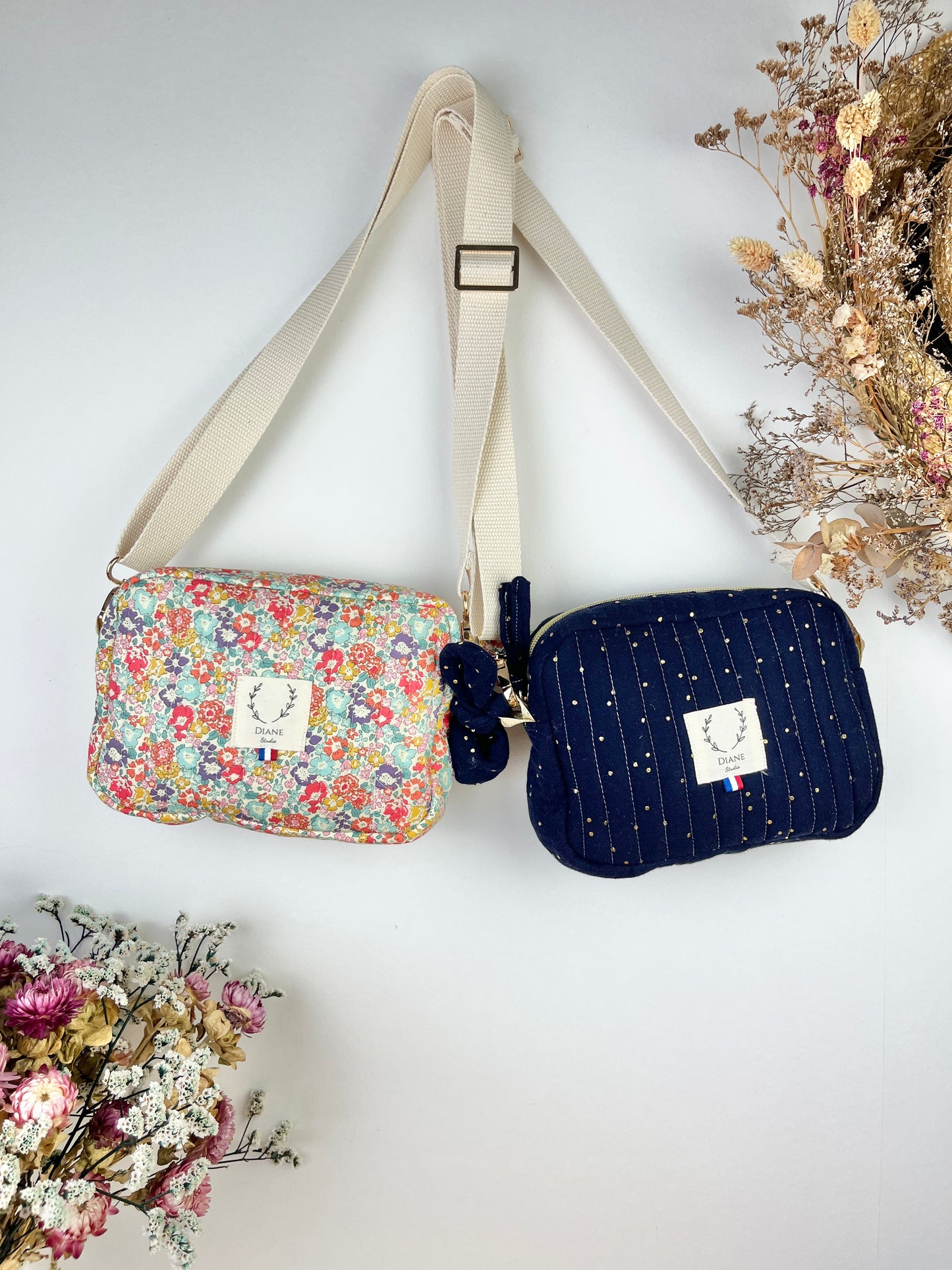 The Elisabeth shoulder bag is 100% customizable.