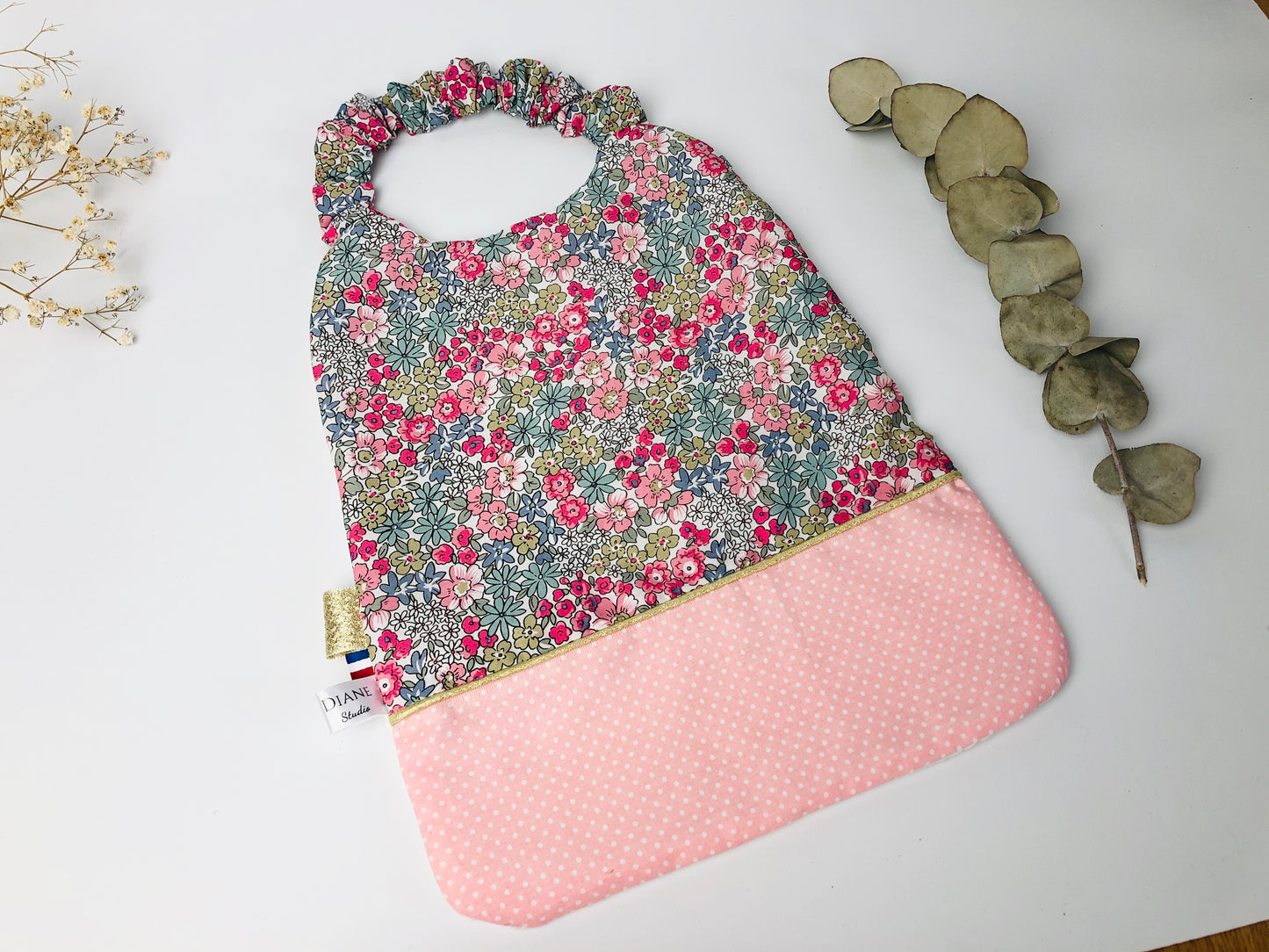 The 100% customizable elasticated towel