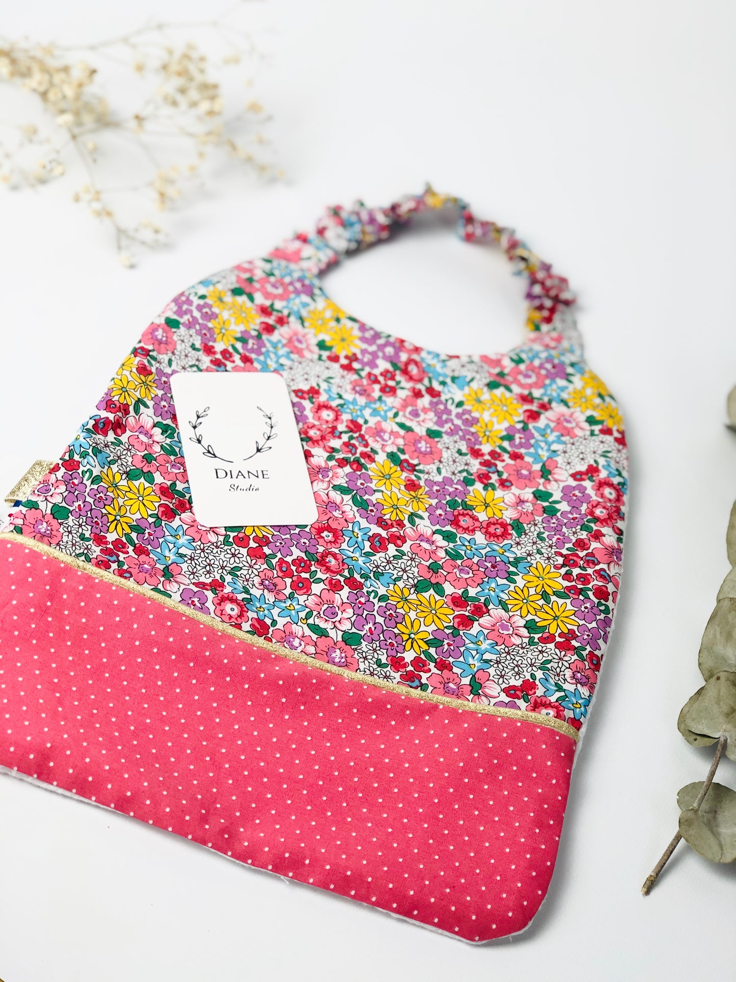 The 100% customizable elasticated towel