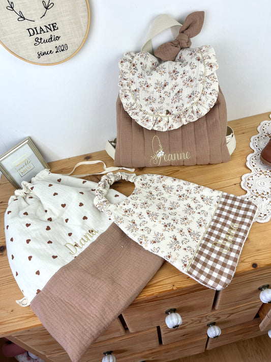 Ensemble sac à dos, pochon et serviette personnalisable