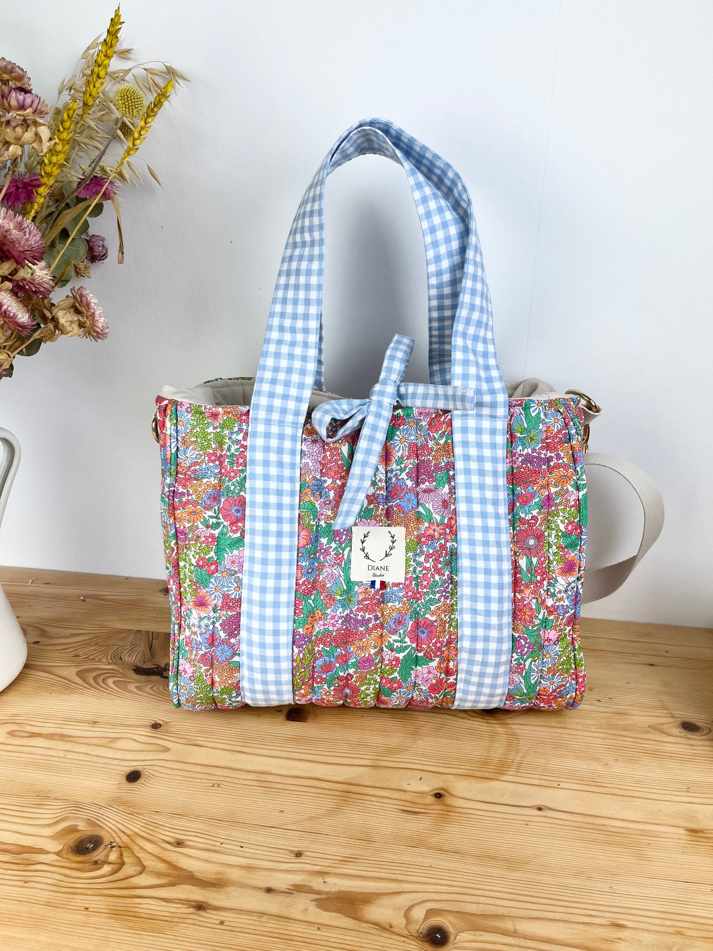 The Aurore bag is 100% customizable