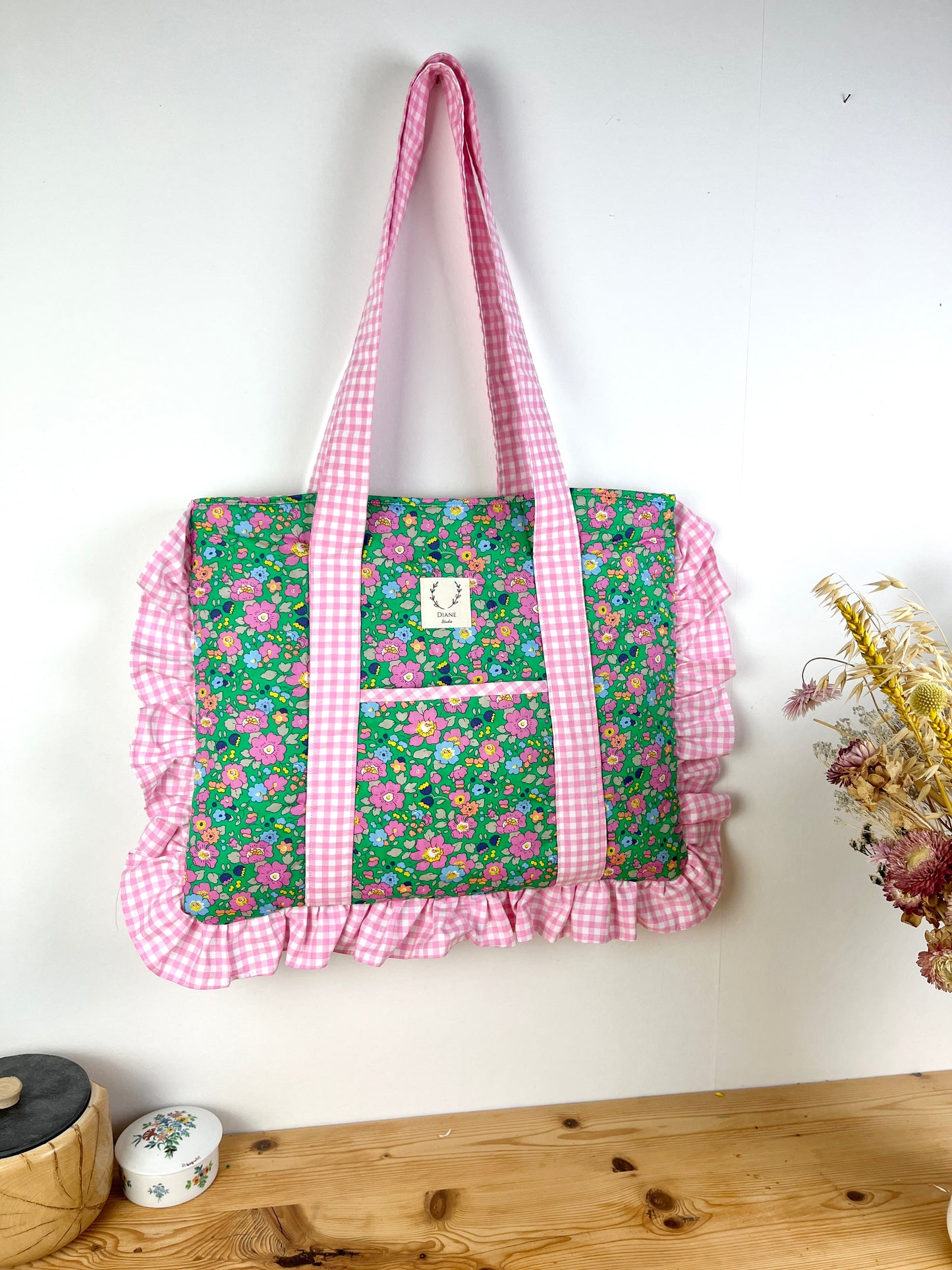 The large Betsy Granny Smith and pink gingham tote bag