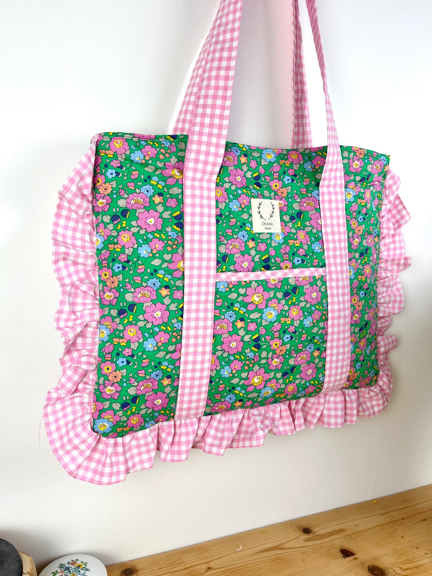 The large Betsy Granny Smith and pink gingham tote bag