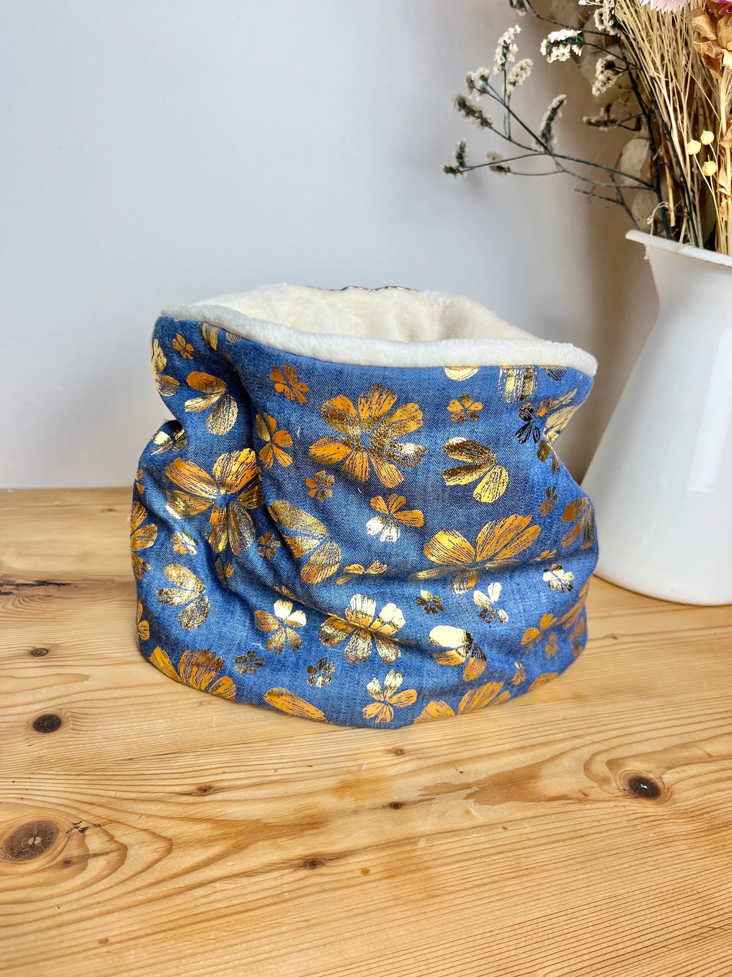 Children's neck warmer in denim and gold flowers