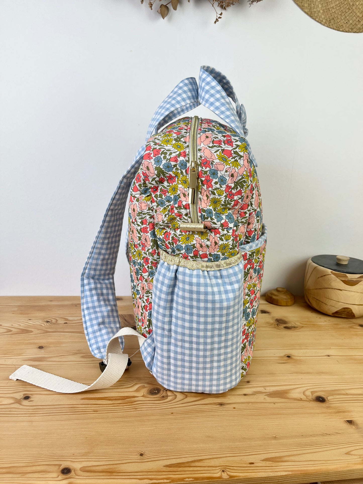 The Leo backpack for primary and secondary school
