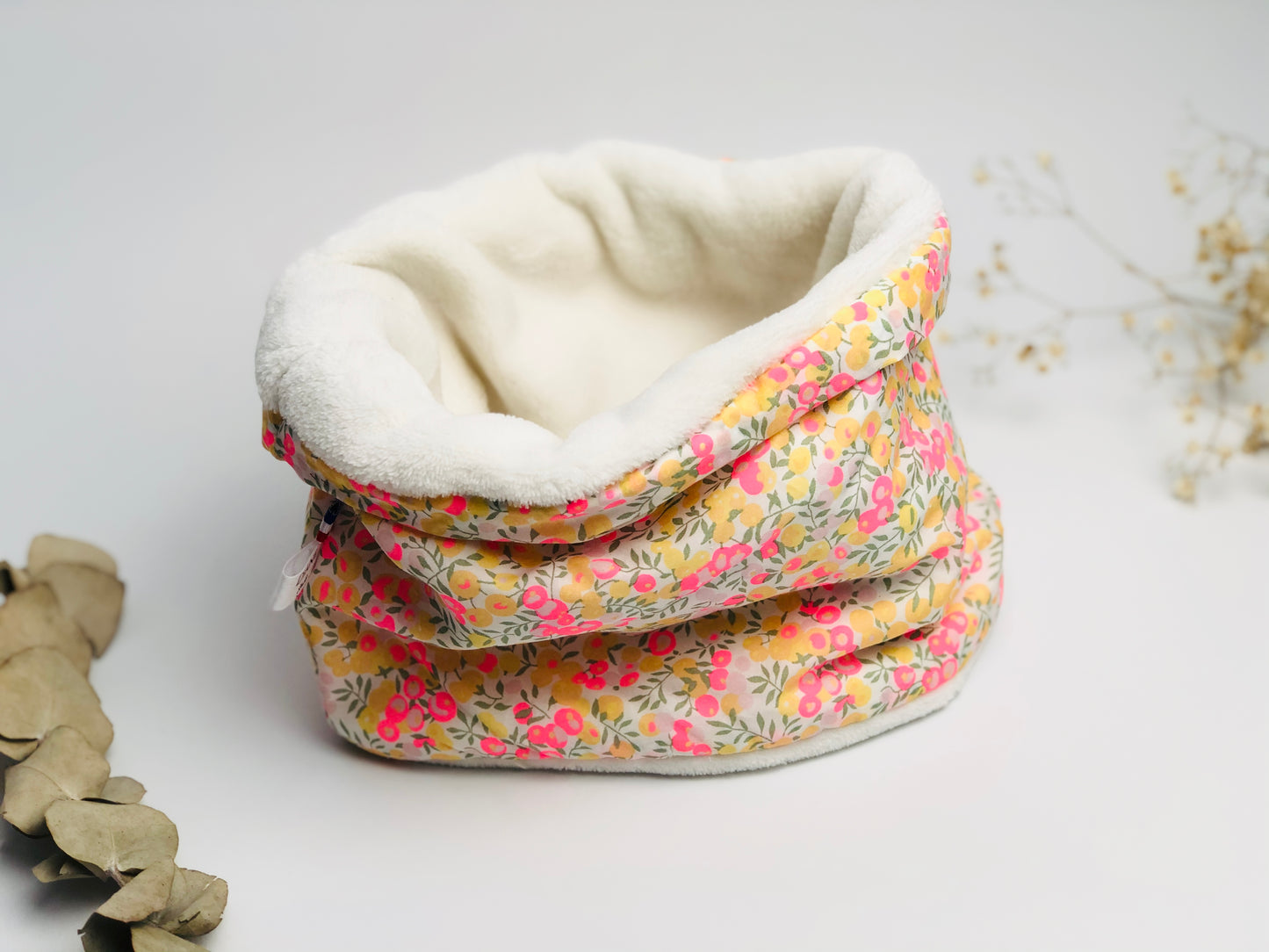 The Wiltshire neon dawn neck warmer