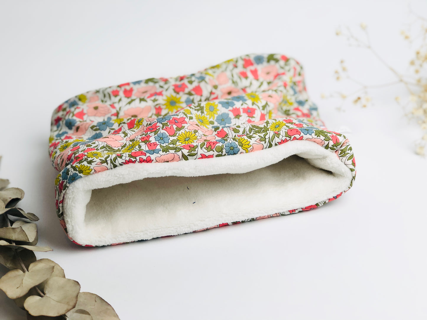 The poppy and daisy mustard neck warmer