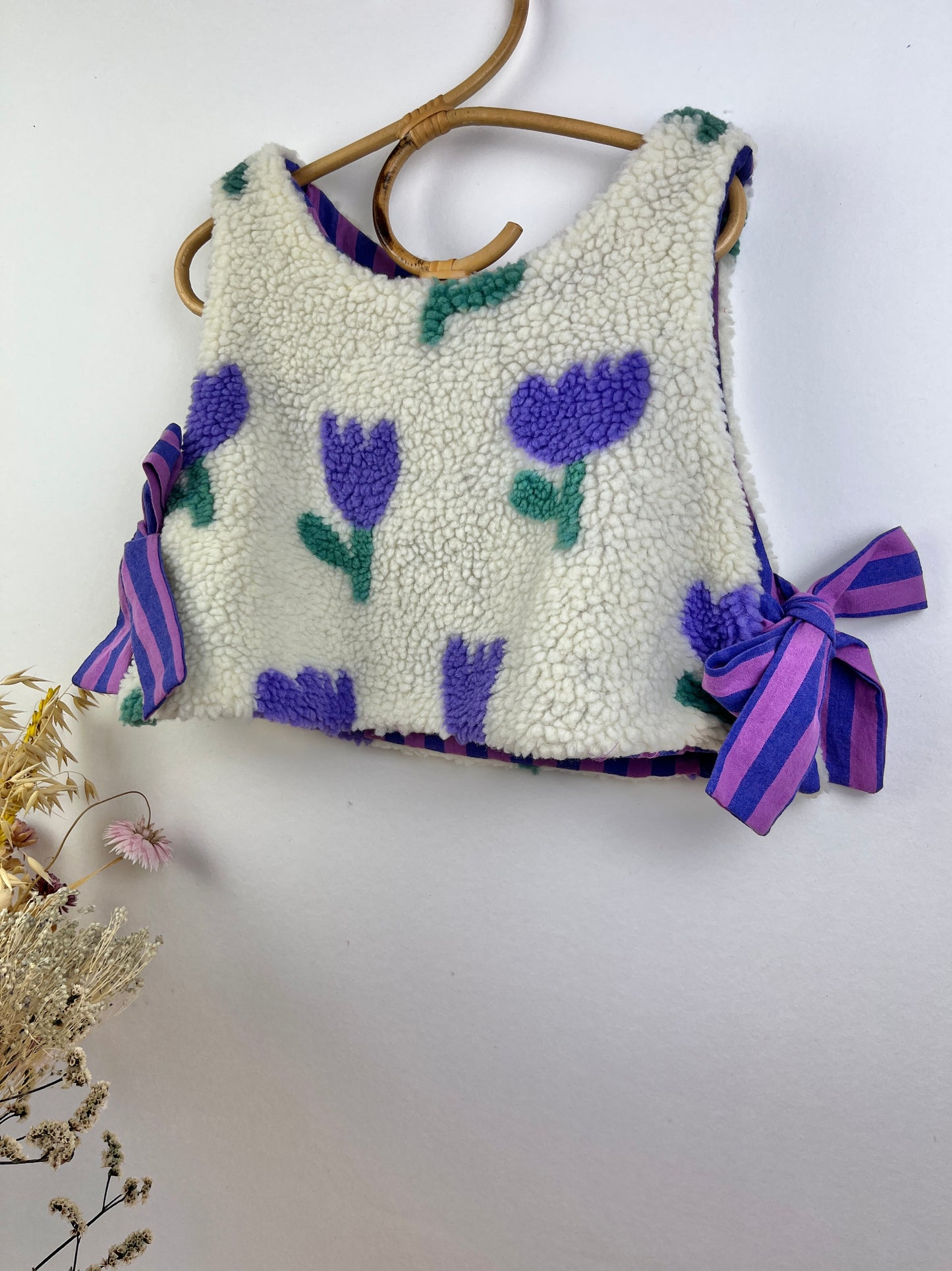 The Josephine children's sweater is 100% customizable.