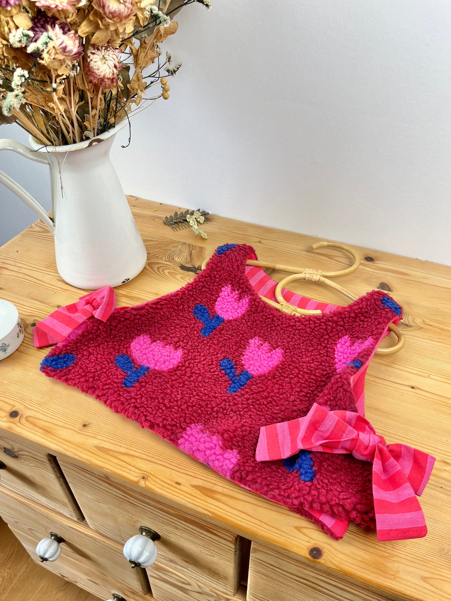 The Josephine children's sweater is 100% customizable.
