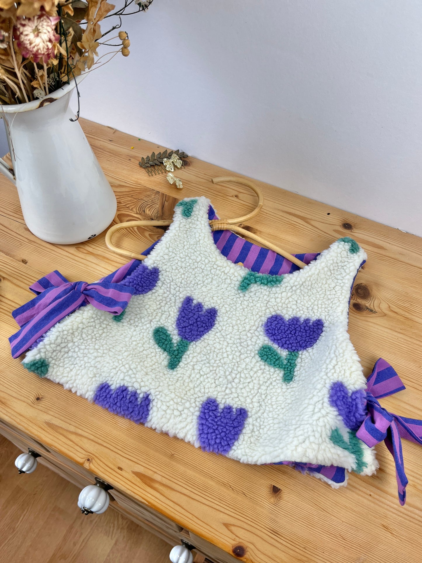 The Josephine children's sweater is 100% customizable.