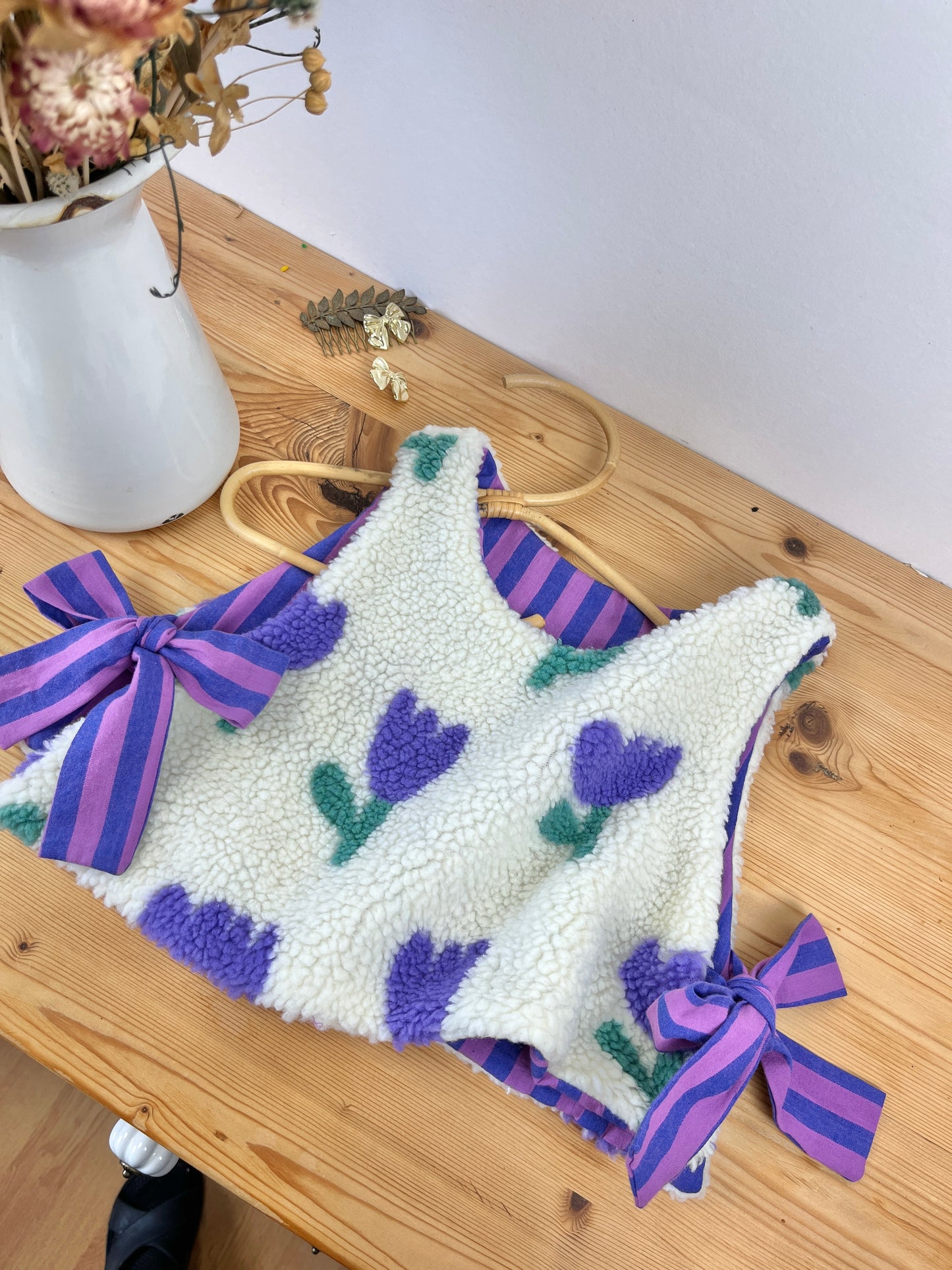 The Josephine children's sweater is 100% customizable.