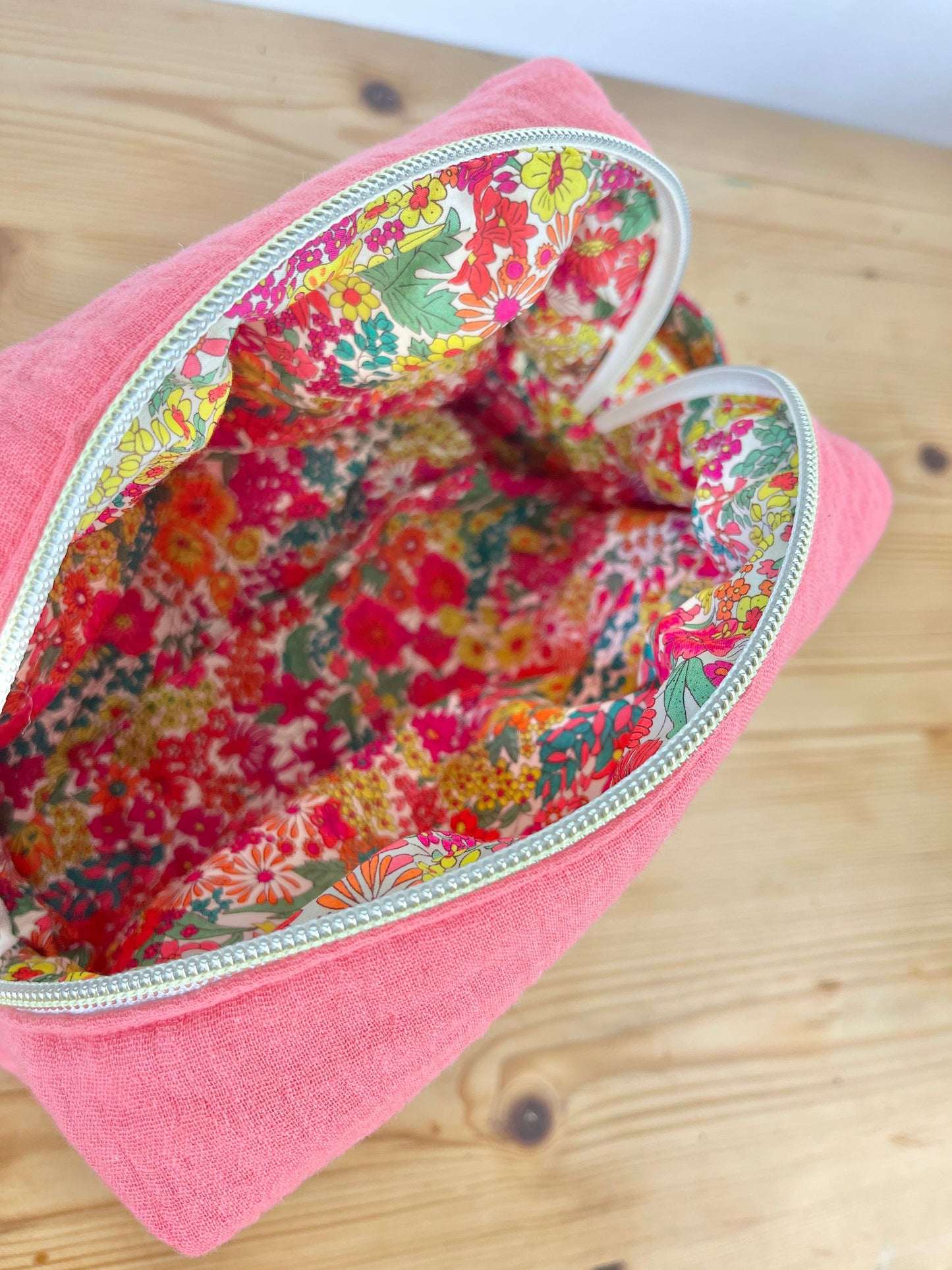 Colette, the 100% customizable baby and child toiletry bag