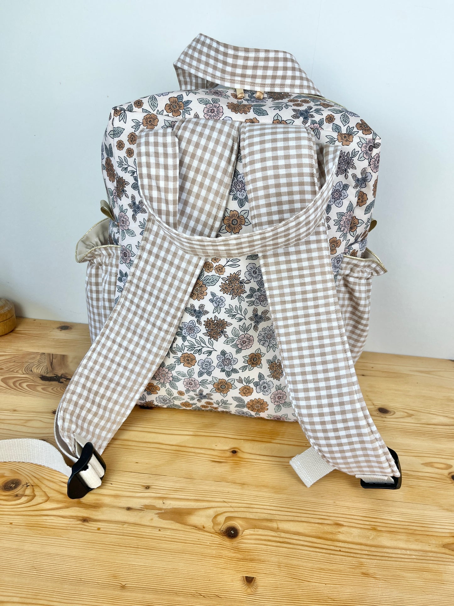 The customizable Angélique embroidered backpack