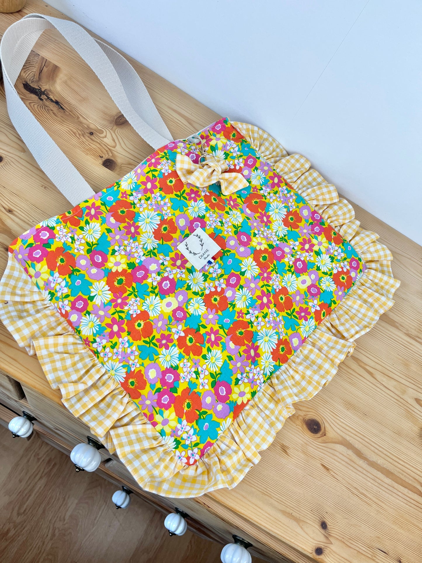 Le petit tote bag à volants 100% personnalisable