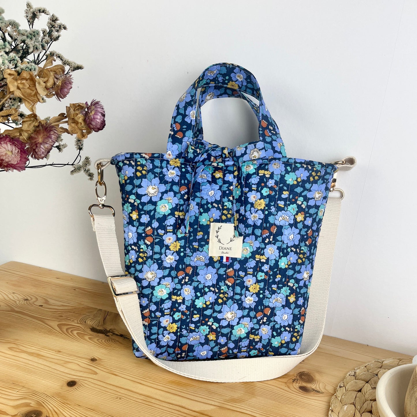 The Félicie bag is 100% customizable