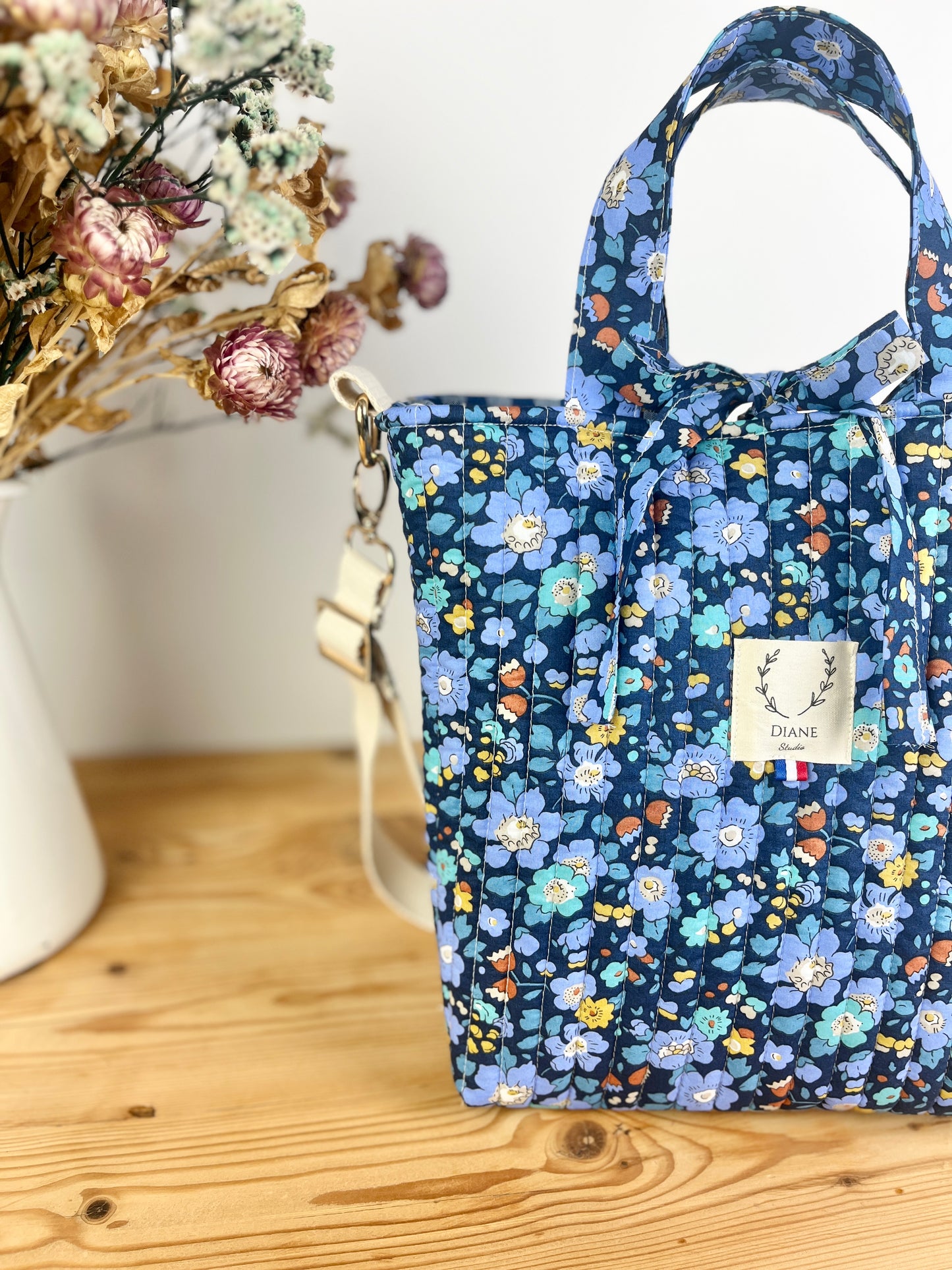 The Félicie bag is 100% customizable