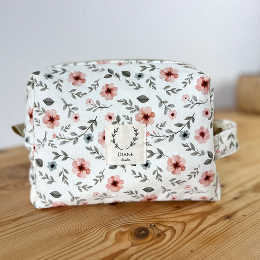 Elise toiletry bag