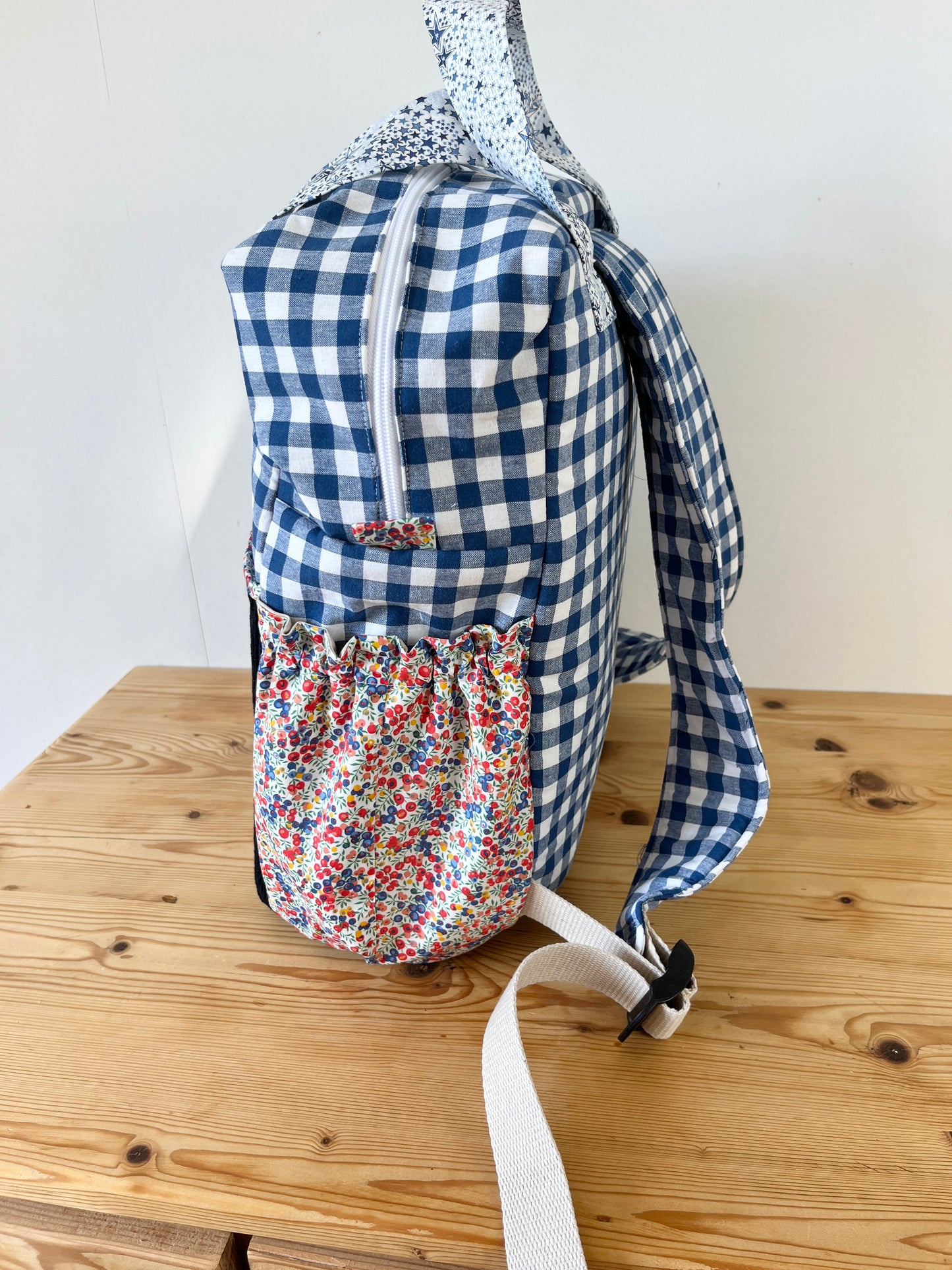 The Leo backpack for primary and secondary school