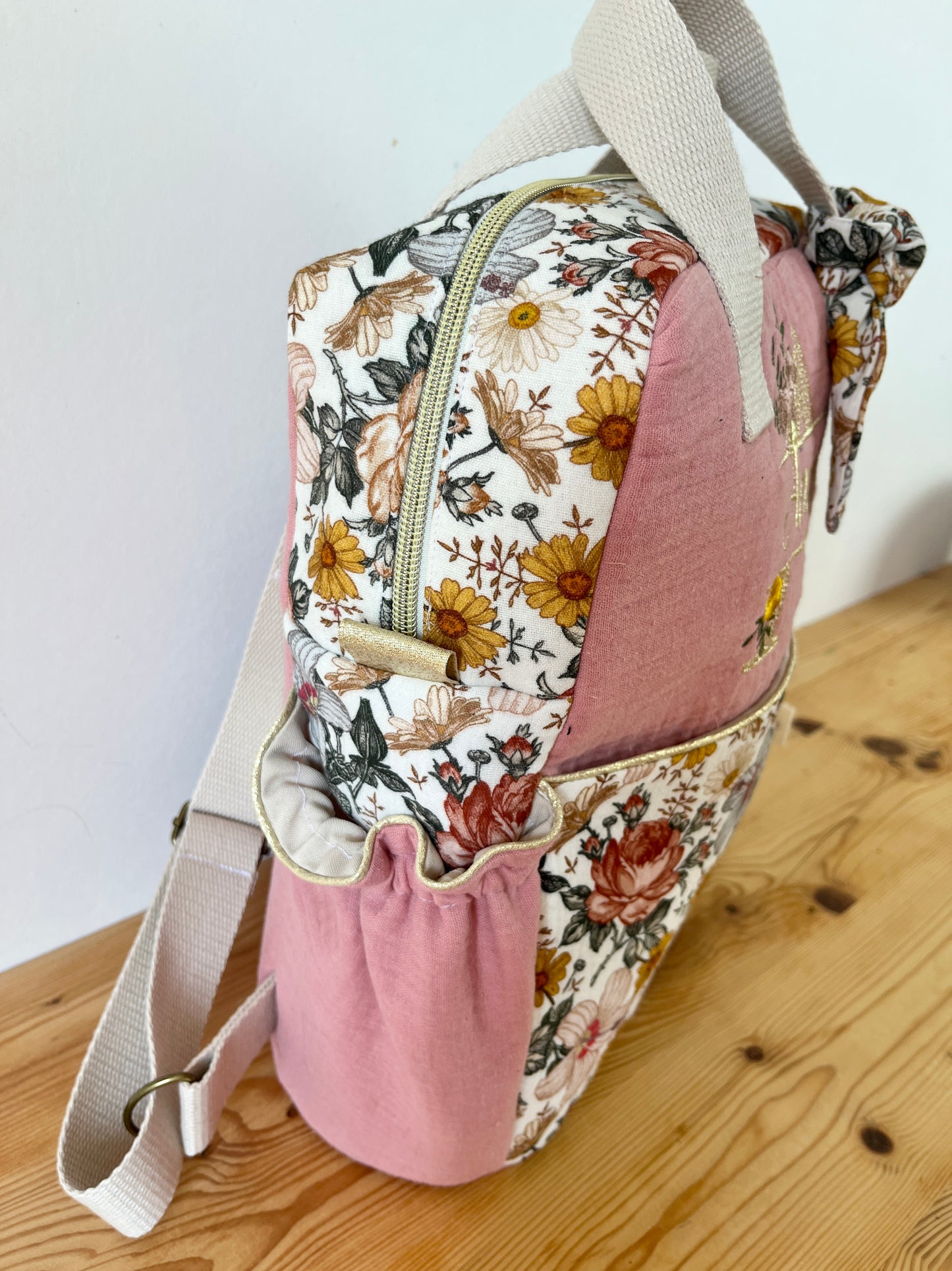 The Ombeline children's backpack in double gauze tea rose and vintage