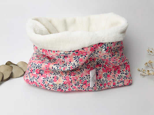 The Wiltshire sweet pea neck warmer